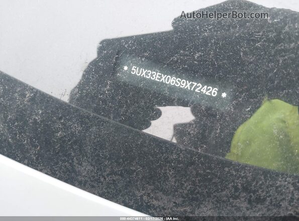 5UX33EX06S9X72426 2025 BMW X6 Серый 