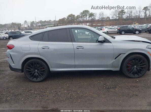 5UX33EX06S9X72426 2025 BMW X6 Серый Вид задней части салона