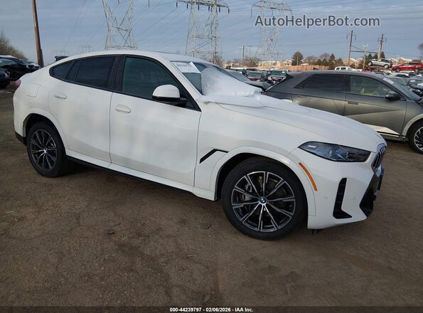 5UX33EX09T9161226 2026 BMW X6 Белый Передняя правая четверть