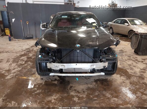 5UX33EX0XR9T80883 2024 BMW X6 Black Вид задньої частини салону