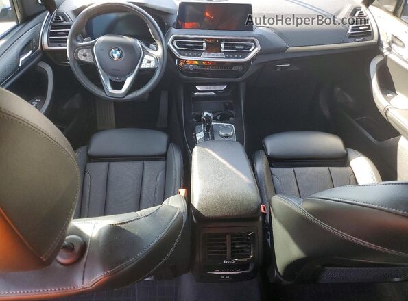 5UX43DP00P9N75368 2023 BMW X3 Black Widok deski rozdzielczej