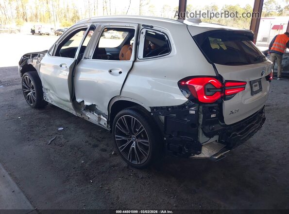 5UX43DP05R9W67207 2024 BMW X3 White Rear left