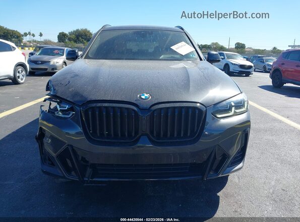 5UX43DP09R9W79358 2024 BMW X3 Black Vista interior trasera