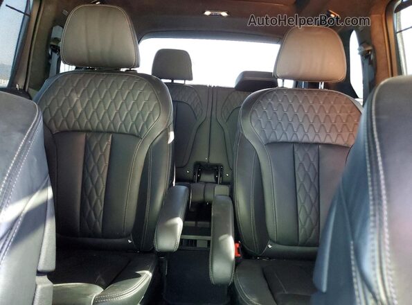 5UX43EM15P9S01552 2023 BMW X7 White Widok tylnych siedzeń