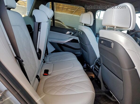 5UX43EU07S9Z93428 2025 BMW X5 Серый Вид задней части салона