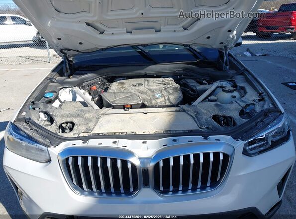 5UX53DP01N9K43683 2022 BMW X3 Белый Вид сзади