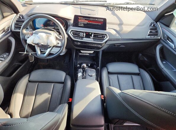 5UX53DP01R9V27899 2024 BMW X3 Белый Вид панели приборов