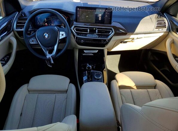 5UX53DP03N9N15523 2022 BMW X3 Синий Вид панели приборов