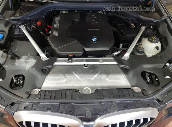 5UX53DP07R9T42997 2024 BMW X3 Charcoal Widok komory silnika