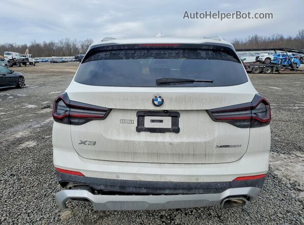 5UX53DP07R9V42309 2024 BMW X3 White Вид ззаду