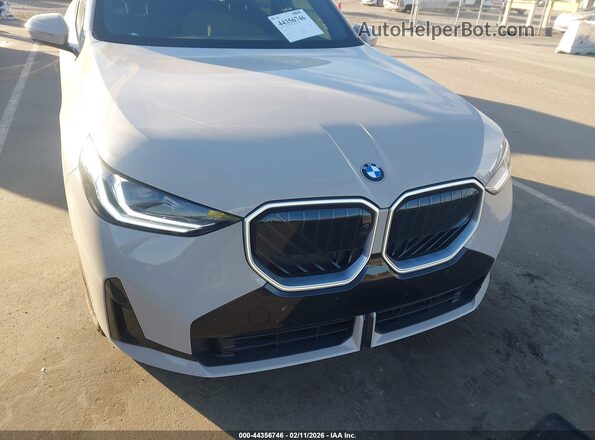 5UX53GP03S9112154 2025 BMW X3 Желто-коричневый Вид задней части салона