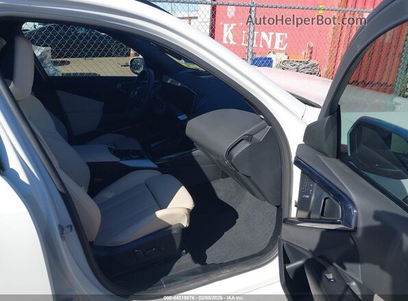 5UX53GP09S9061243 2025 BMW X3 Белый Вид салона спереди