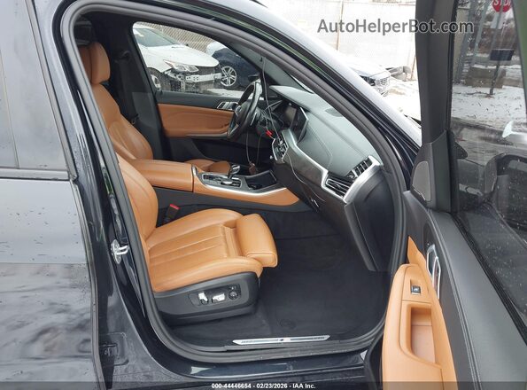 5UXCR6C09M9D89628 2021 BMW X5 Black Вид салону спереду