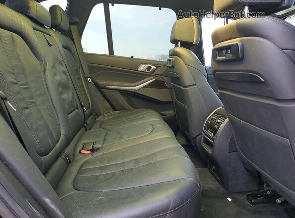 5UXCR6C57KLL02057 2019 BMW X5 Blue Vista interior trasera