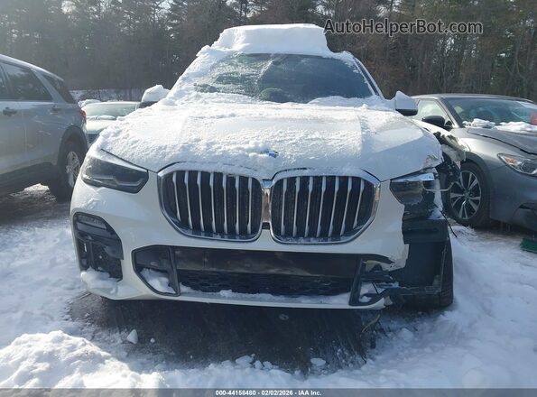 5UXCR6C57KLL35592 2019 BMW X5 Белый Вид задней части салона