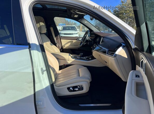 5UXCR6C5XKLL02067 2019 BMW X5 Белый Вид сзади
