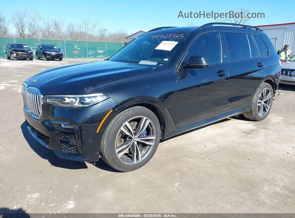 5UXCW2C01M9F27860 2021 BMW X7 Black Передня ліва чверть
