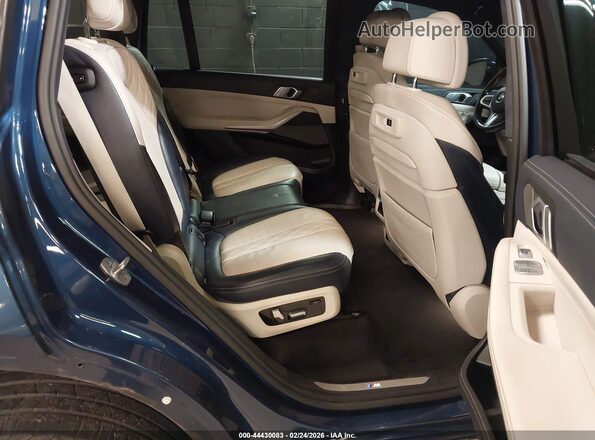 5UXCW2C03M9E70013 2021 BMW X7 Blue Widok naklejki z numerem VIN