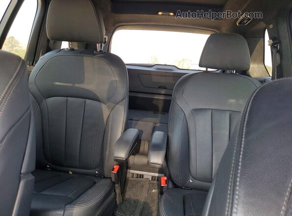 5UXCW2C06M9G75504 2021 BMW X7 Black Հետևի նստատեղերի տեսք