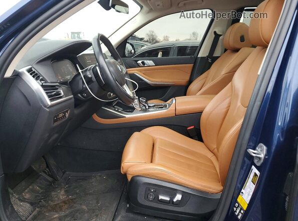 5UXCW2C07N9K01026 2022 BMW X7 Синий Вид салона спереди