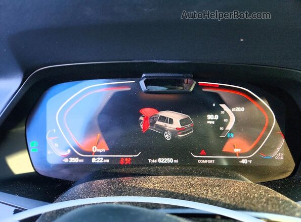 5UXCW2C0XL0E74708 2020 BMW X7 Красный Вид щитка приборов