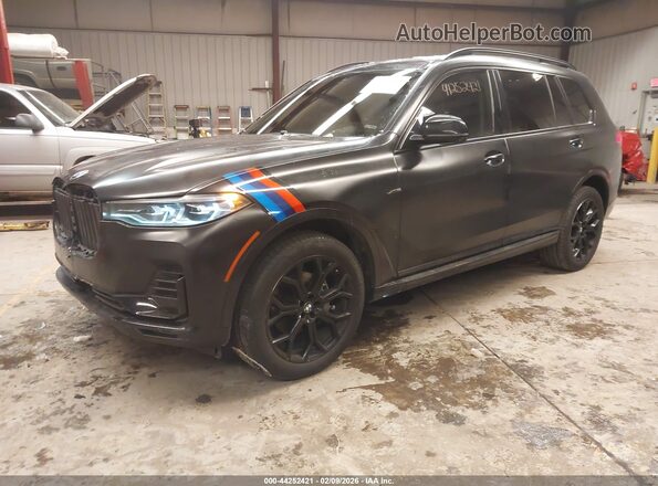 5UXCW2C0XM9F68049 2021 BMW X7 Black Przód lewy
