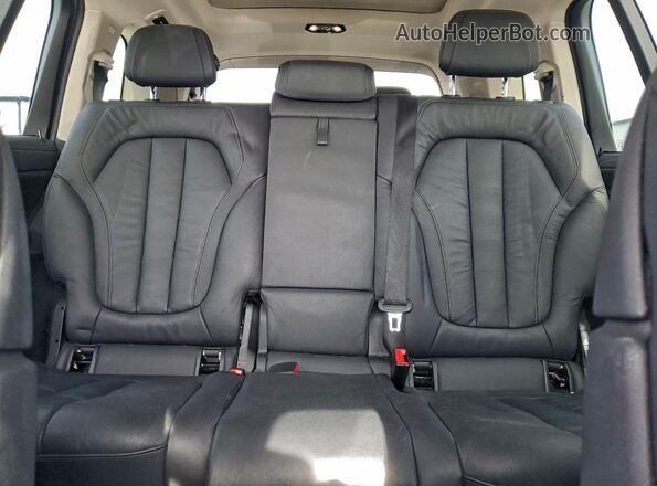5UXCW2C53KL088895 2019 BMW X7 Белый Вид задних сидений
