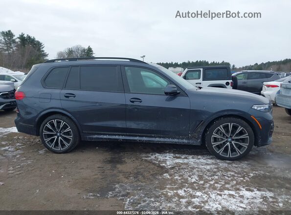 5UXCX4C57KLS36121 2019 BMW X7 Gray Widok wnętrza z tyłu
