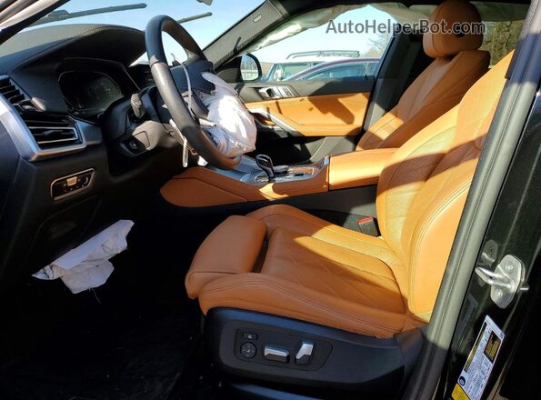 5UXCY6C00P9P20813 2023 BMW X6 Черный Вид салона спереди