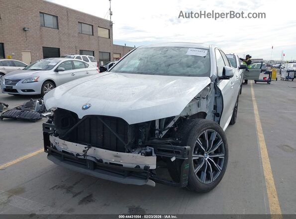 5UXCY6C06P9N62025 2023 BMW X6 White Вид спереду