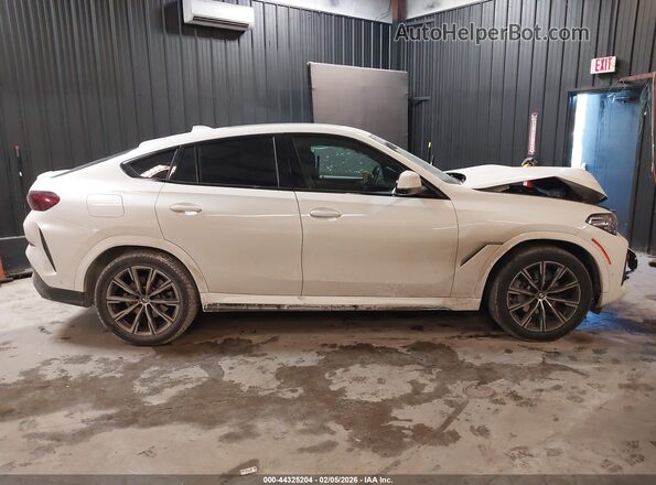 5UXCY6C06P9R42532 2023 BMW X6 Белый Вид задней части салона