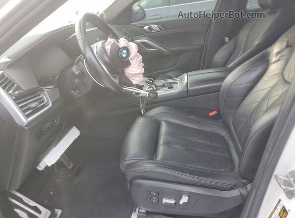 5UXCY6C0XP9N69480 2023 BMW X6 Белый Вид салона спереди