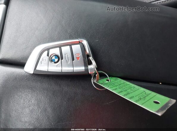 5UXCY8C01L9B63080 2020 BMW X6 Black Vista del salpicadero