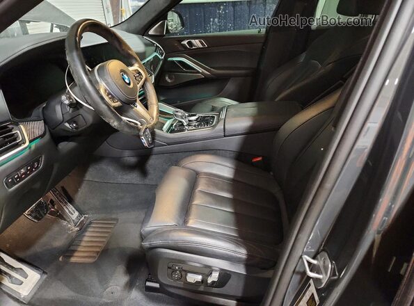 5UXCY8C07M9F67132 2021 BMW X6 Black Widok wnętrza z przodu