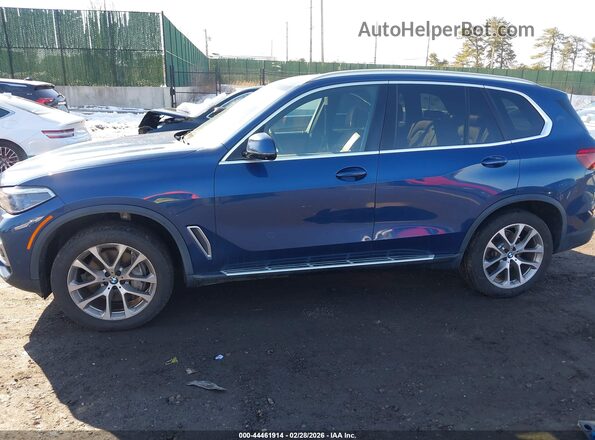 5UXJU2C5XKLN65917 2019 BMW X5 Синий Вид задней части салона