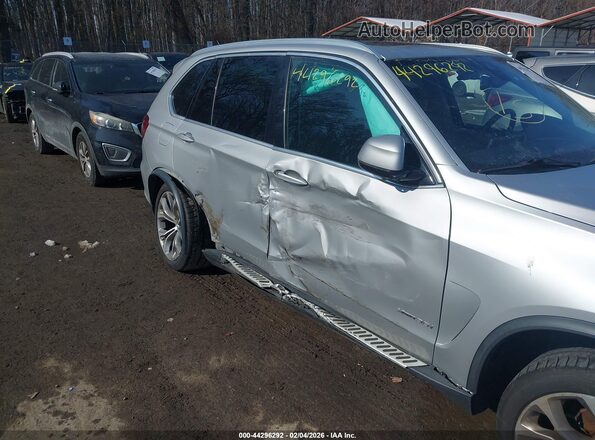 5UXKR0C5XG0S90150 2016 BMW X5 Серебряный Вид спереди