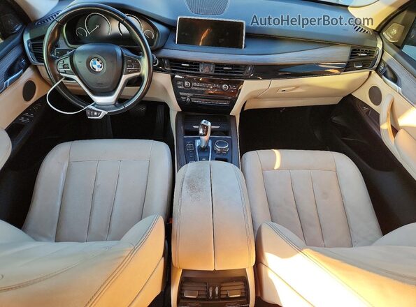 5UXKT0C58G0S76152 2016 BMW X5 Gray Widok deski rozdzielczej
