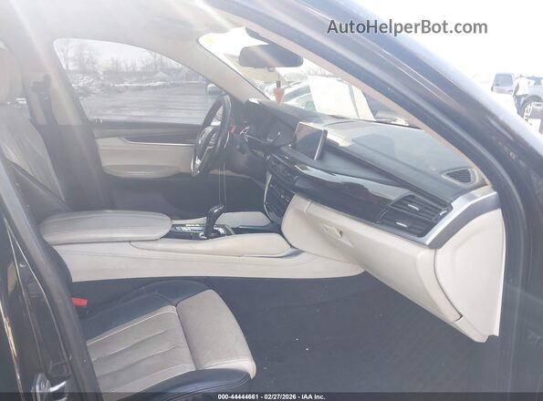 5UXKU2C53G0N80790 2016 BMW X6 Черный Вид салона спереди