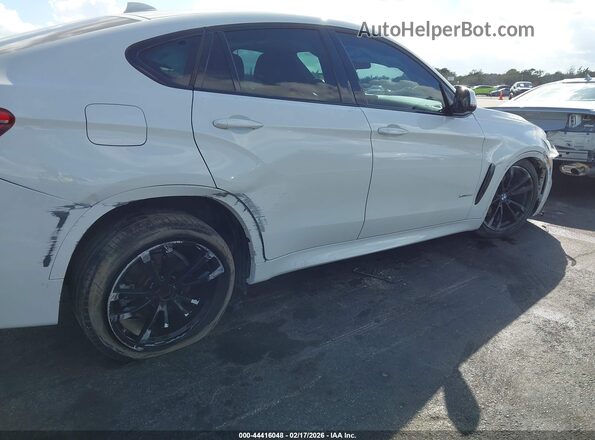 5UXKU2C53J0Z61711 2018 BMW X6 Белый Вид спереди