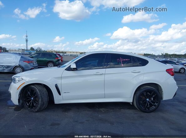5UXKU2C53J0Z61711 2018 BMW X6 Белый Панорамный вид салона 360°