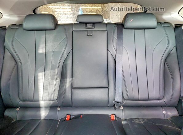 5UXKU2C58G0N79487 2016 BMW X6 Белый Вид задних сидений