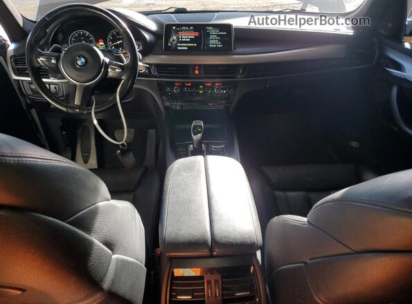 5UXKU2C58G0N83278 2016 BMW X6 Белый Вид панели приборов