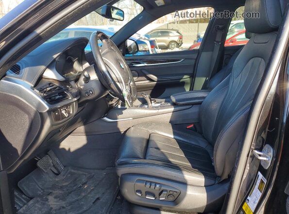 5UXKU6C36H0W38673 2017 BMW X6 Черный Вид салона спереди