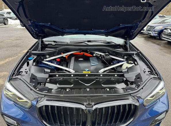 5UXTA6C04N9L30136 2022 BMW X5 Синий Вид панели приборов