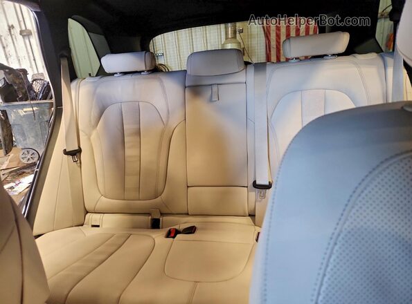5UXTA6C05M9D84269 2021 BMW X5 Blue Vista de los asientos traseros