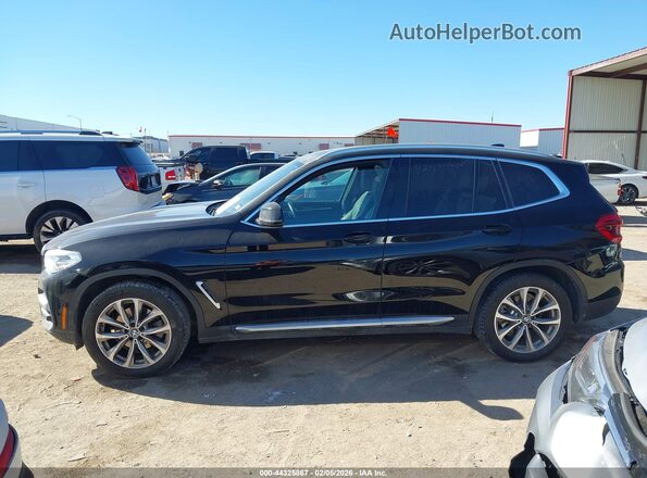 5UXTR7C50KLR45372 2019 BMW X3 Черный Панорамный вид салона 360°