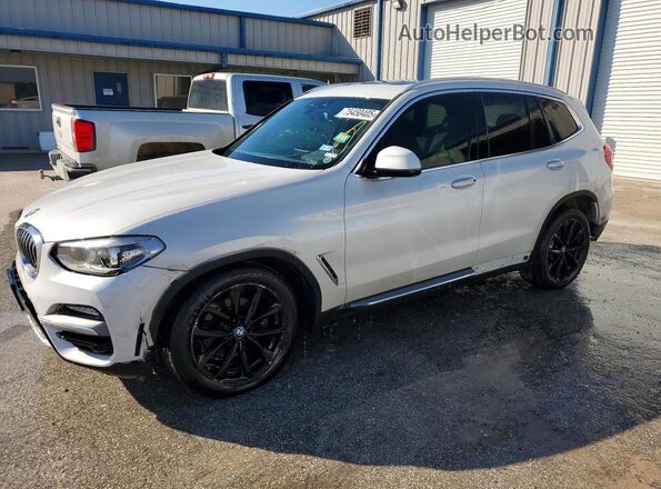 5UXTR7C54KLF29098 2019 BMW X3 Белый Передняя левая четверть