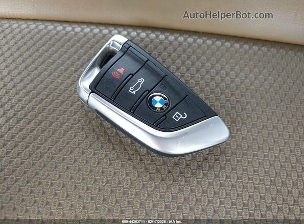 5UXTR7C56KLR52231 2019 BMW X3 Black Dashboard view