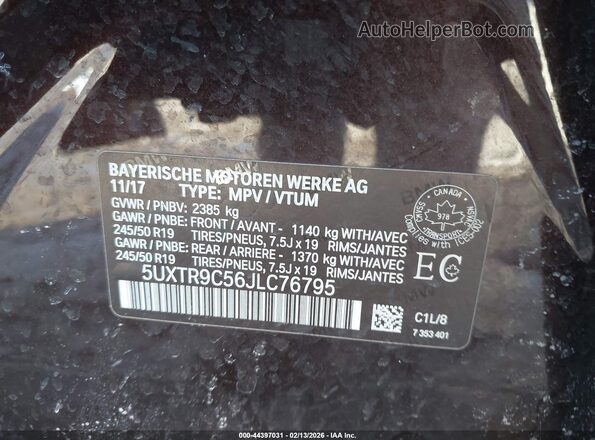 5UXTR9C56JLC76795 2018 BMW X3 Бордовый Вид подкапотного пространства
