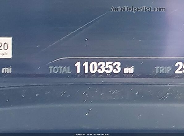 5UXTR9C57JLC78796 2018 BMW X3 Серый 